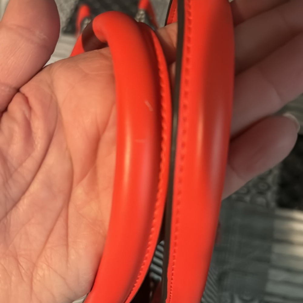 Henri Bendel Bag Stripe Canvas Tote, Pouch & Dust bag - Picture 12 of 16